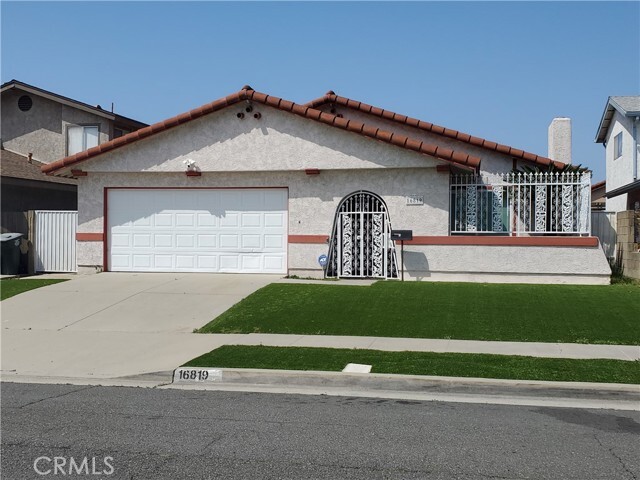 Primary Photo - 16819 Mariposa Ave