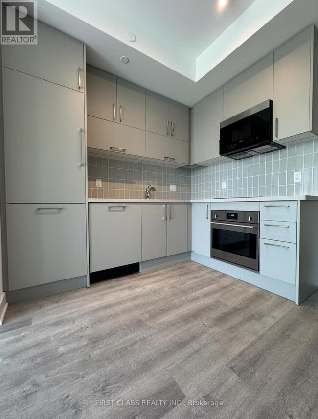 Building Photo - 38-738 Andre de Grasse St