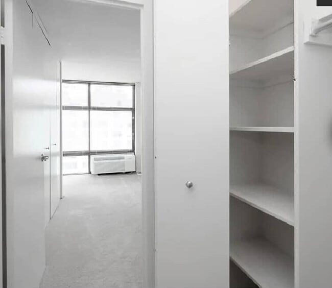 Foto del edificio - 1236 N Astor St