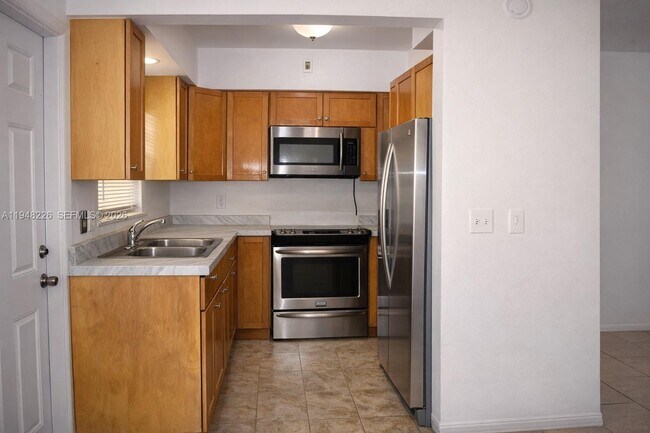 Foto del edificio - 5300 Hollywood Blvd