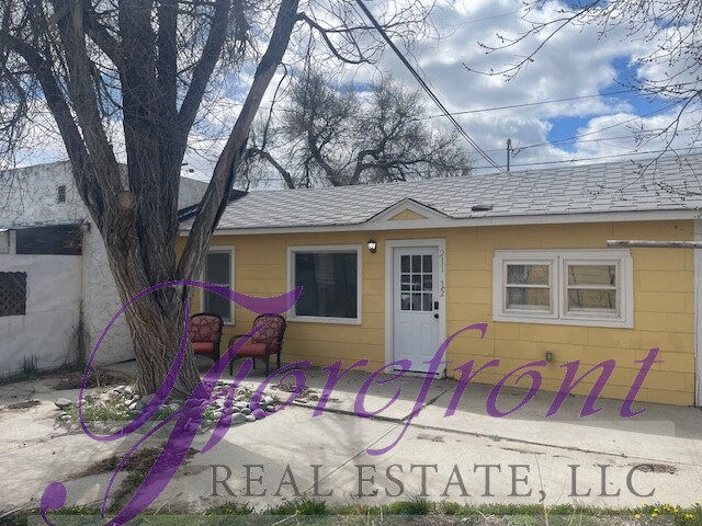 Foto principal - 211 E K St