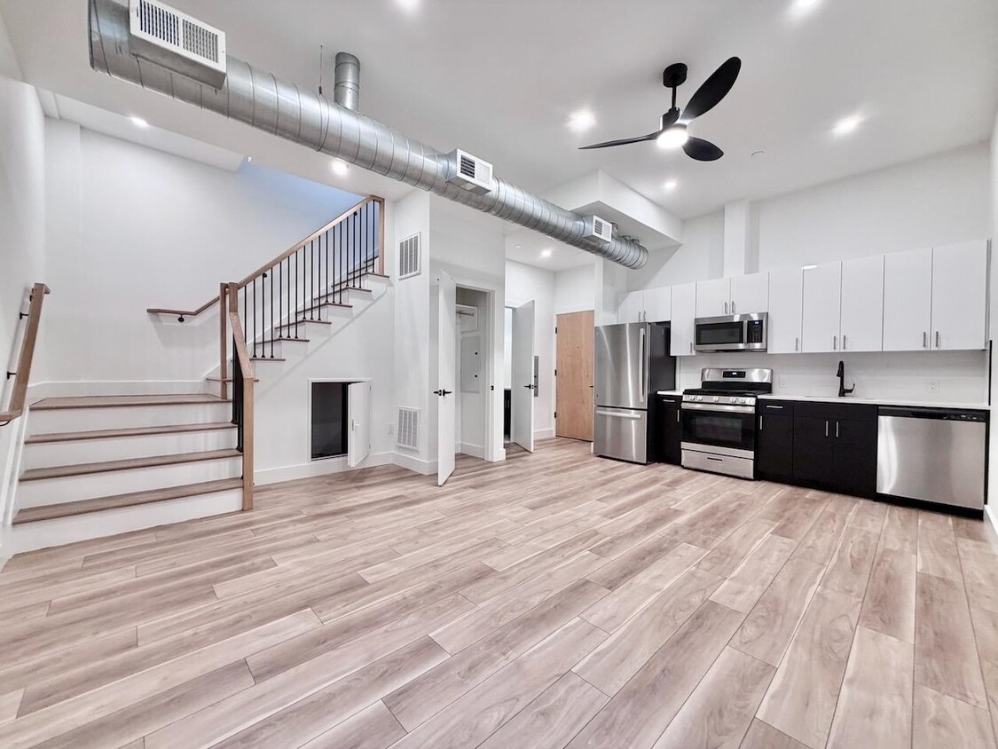 Foto principal - 375 Monmouth St