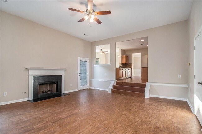 Building Photo - 395 Sugarberry Ln