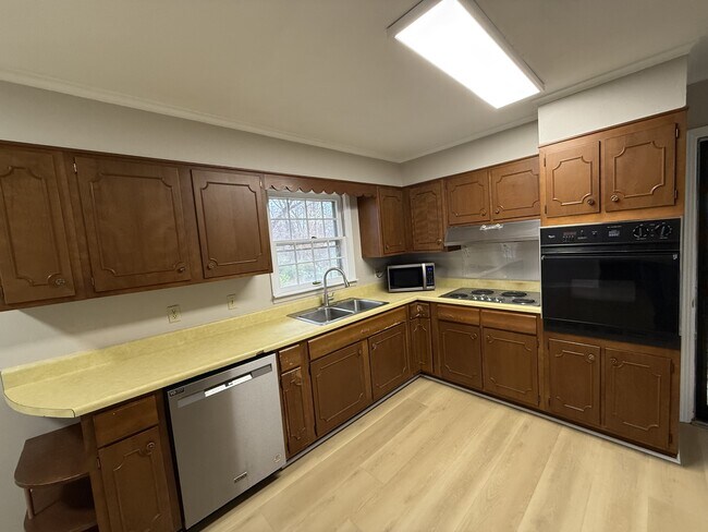 Foto del edificio - 565 Paris St