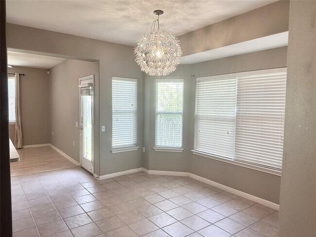 Building Photo - 5700 Toscana Ave
