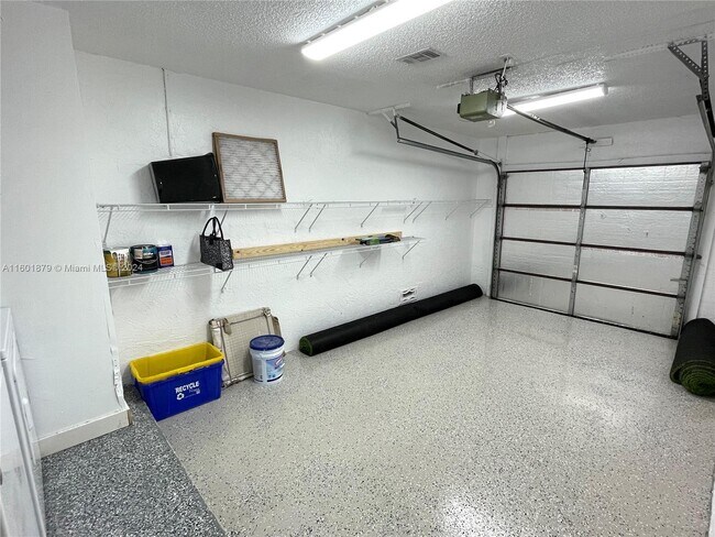 Building Photo - 20852 Del Luna Dr