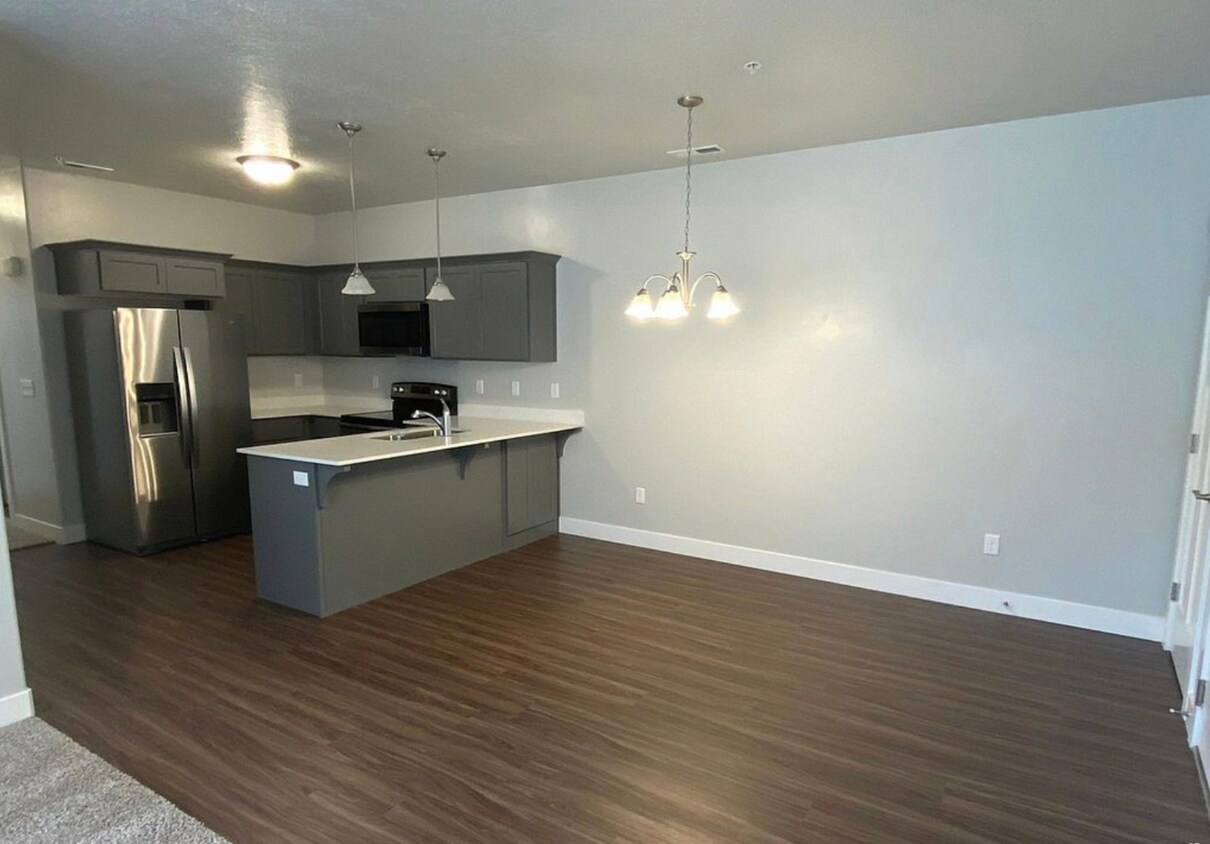 Foto del edificio - 14708 Astin Ln