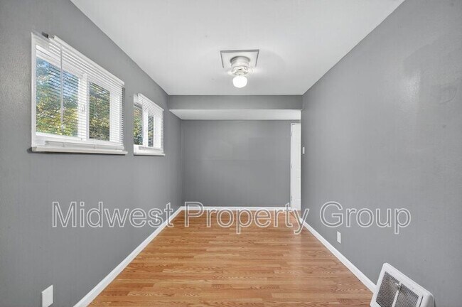 Building Photo - 148 Glen Garry Rd