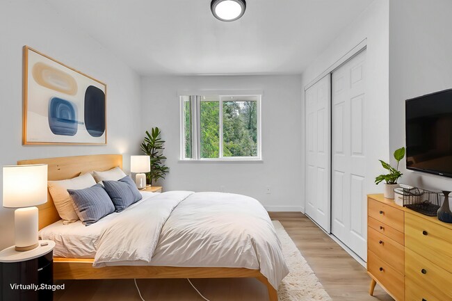 Building Photo - 2 Bedrooms 2 Bathrooms Available now - Was...