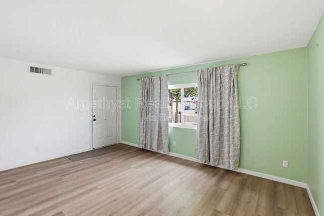 Foto del edificio - 6201 W Acoma Dr