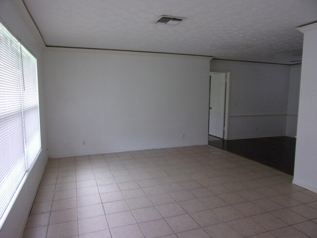 Foto del edificio - 513 SE Crosspoint Dr