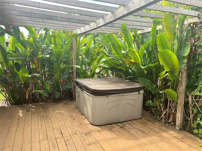 Foto del edificio - 725 Carolina Ave