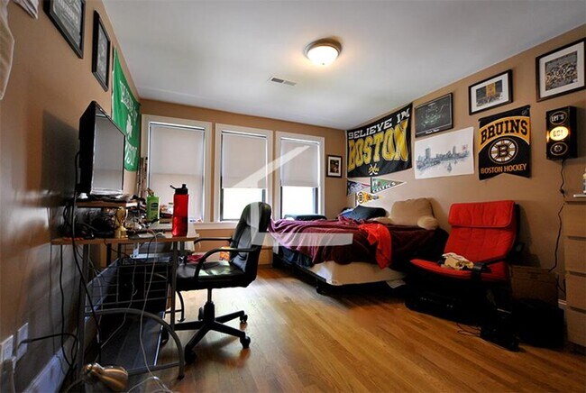 Foto del edificio - 37 Woodstock Ave #2 Boston MA 02135