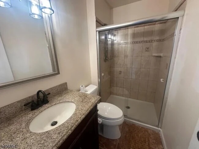 Foto del edificio - 124 bluebird drive