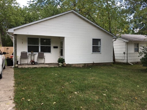 Foto principal - Centrally located bungalow!