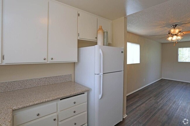 Foto del edificio - Villa Pacific Apartments