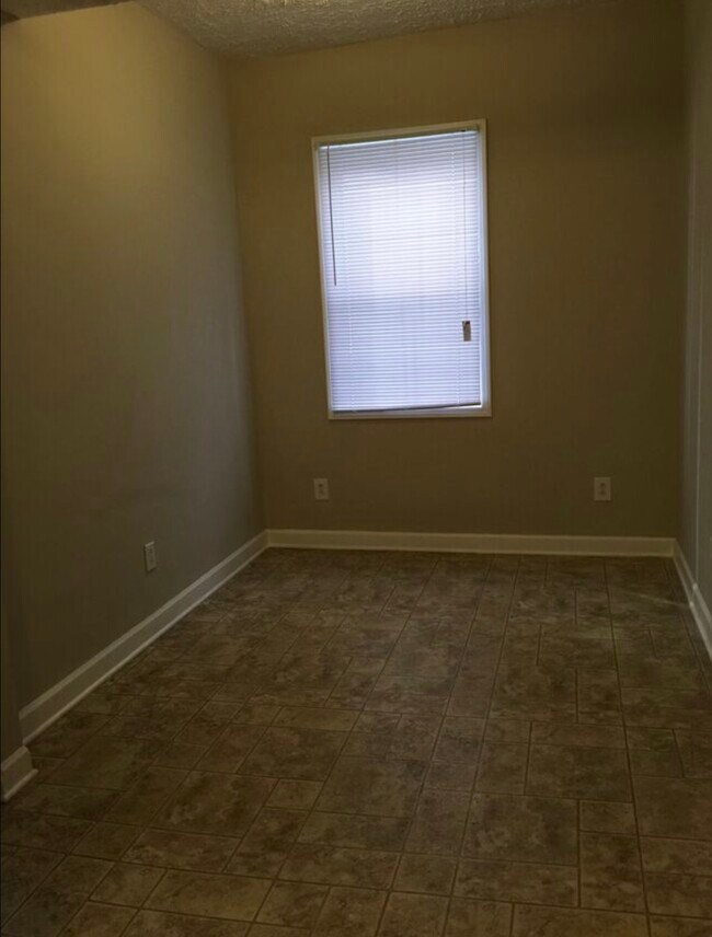 Foto del edificio - 1023 10th St