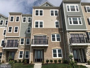 Building Photo - 24602 Rosebay Terrace