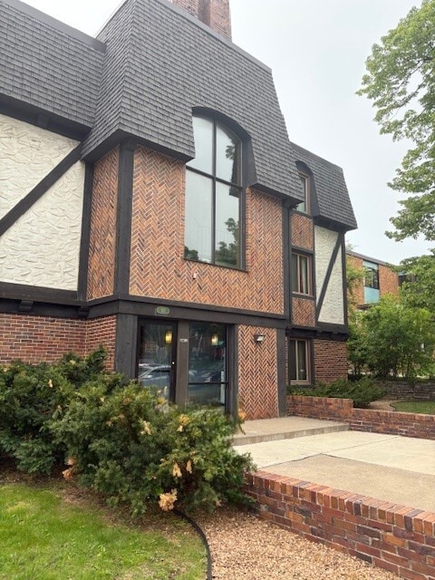 Building Photo - Diamond Lake Properties