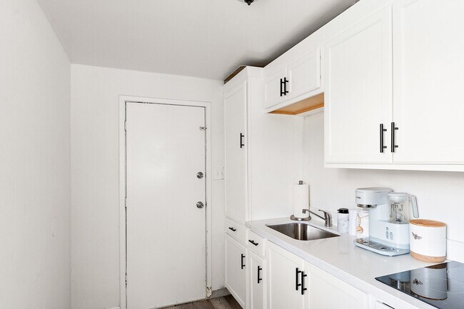 Foto del edificio - 639 W Pepper Pl