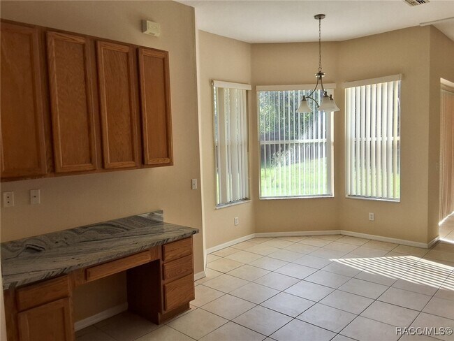 Foto del edificio - 1474 W Pringle Pl