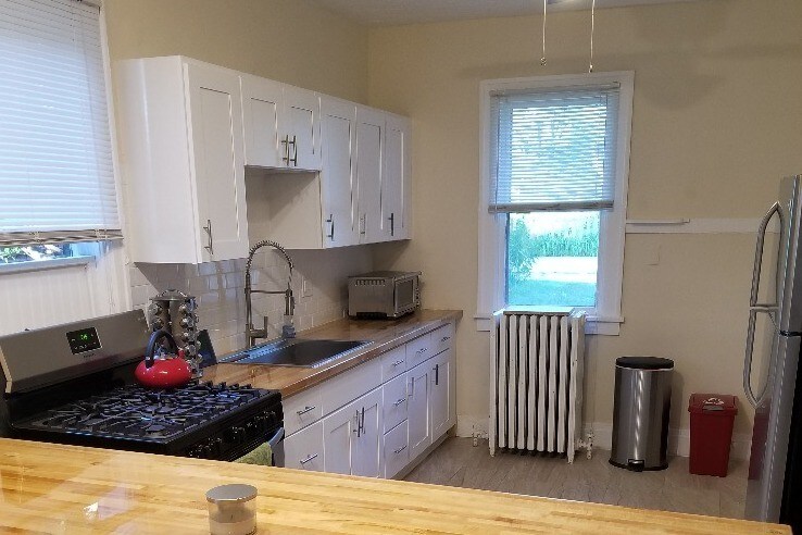Remodeled kitchen - 5312 41st Ave S