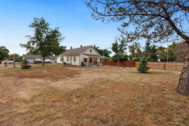 Building Photo - 516-523 23rd Ave