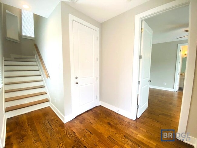 Building Photo - 2202 Arabelle St