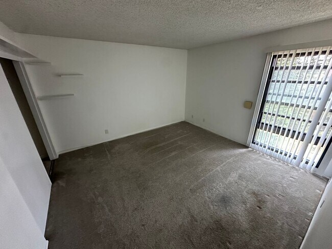 Foto del edificio - Top-Floor Corner Unit | 3BR in Cross Creek Village, Playa del Rey