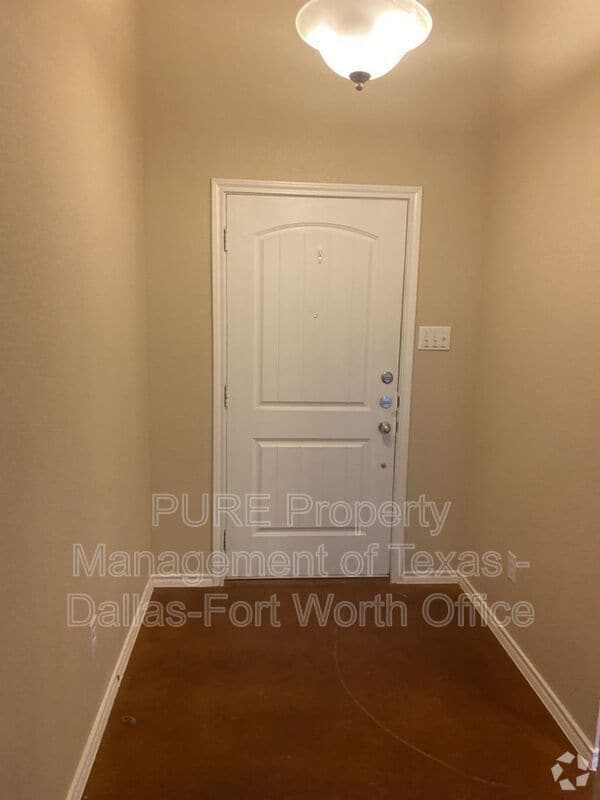 Building Photo - 7320 Mistletoe Trail