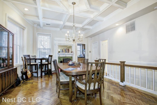 Foto del edificio - 1826 Biltmore St NW