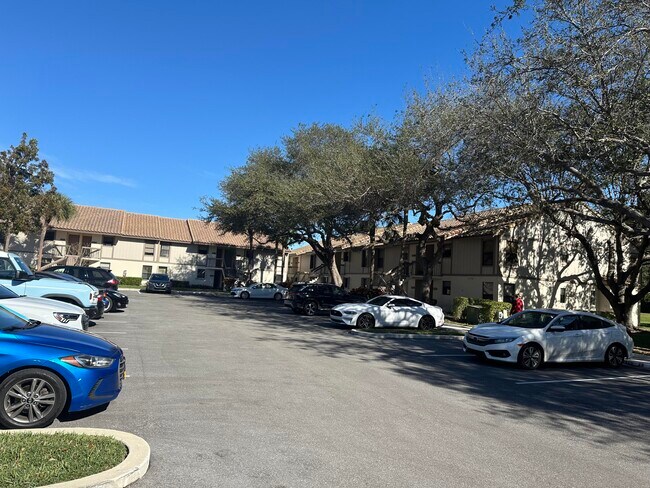 Building Photo - 3130 Millwood Terrace