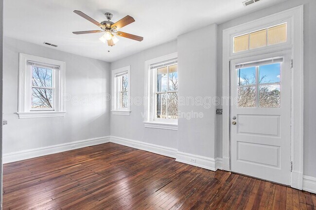 Foto del edificio - 1124 Hull St