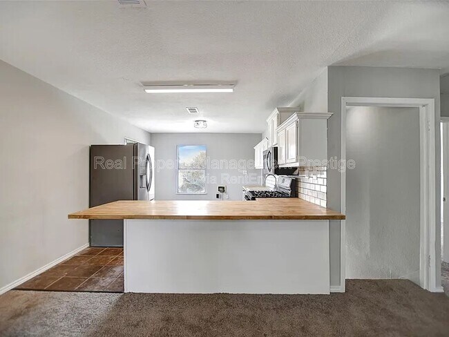 Foto del edificio - 5313 Perry Ave