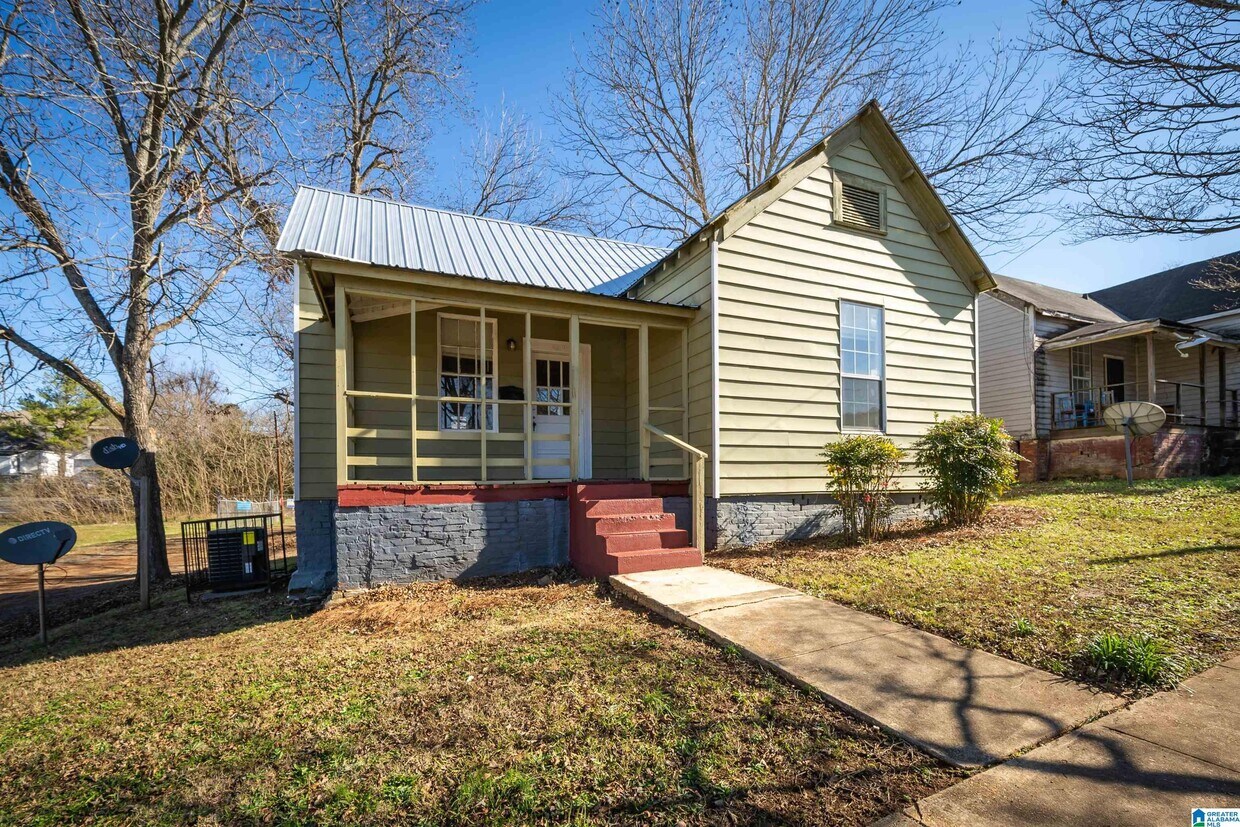 410 S Spring St, Talladega, AL 35160 House for Rent in Talladega, AL