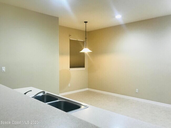 Building Photo - 1761 Caleb Ln