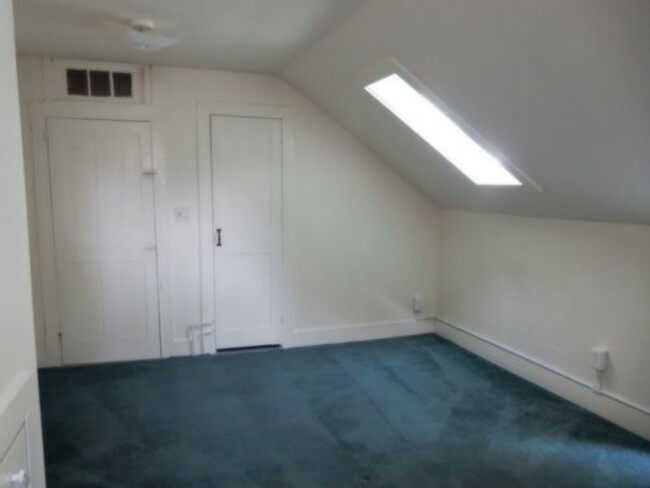 Building Photo - Rental unit at The Elms Available June 1st