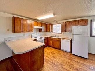 Building Photo - 4838 Basswood Dr