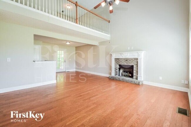 Building Photo - 161 Garrison Ct