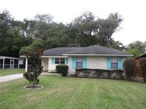 Building Photo - 609 Delegal St