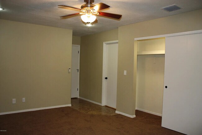 Foto del edificio - Seller Finance Single Family Home or Rent ...