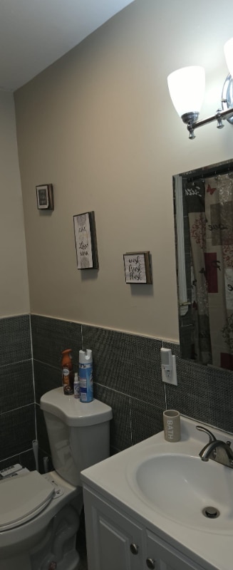 Building Photo - 34-36-36 Nairn Pl