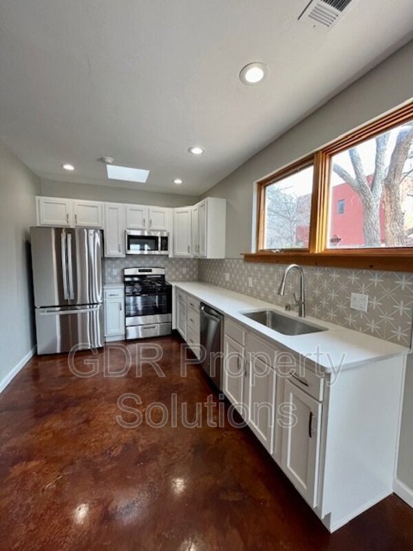 Foto del edificio - 2530 Veranda Rd NW