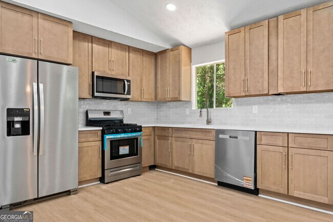 Building Photo - 4050 Daron Ct