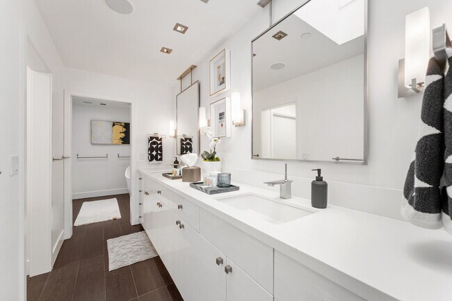 Foto del edificio - 305 SW Montgomery St