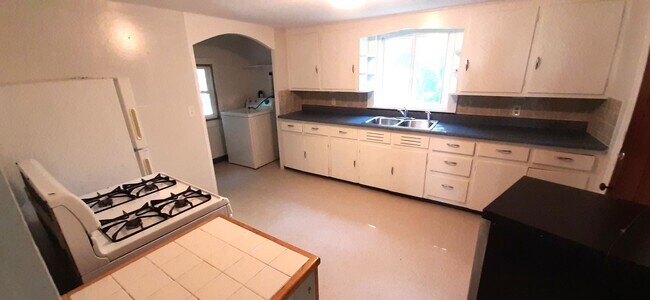 Foto del edificio - 504 S Aurora St