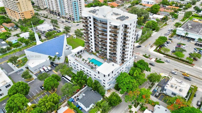 Foto del edificio - 2301 SW 27th Ave