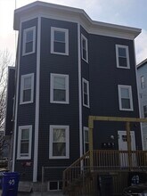 Building Photo - 49 Woodcliff St