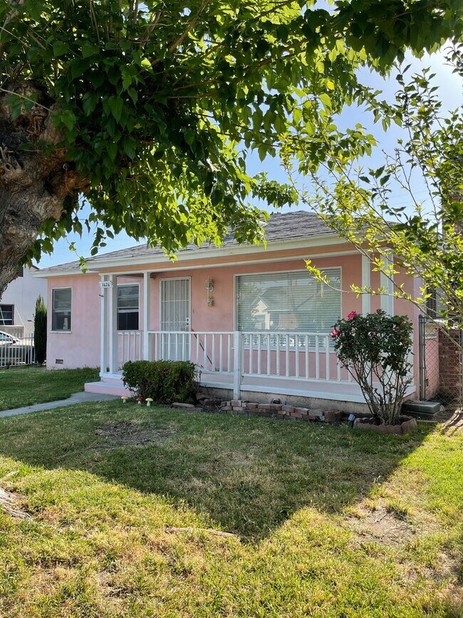 Foto del edificio - House for rent