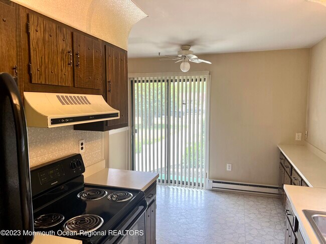 Foto del edificio - 143 Cross Slope Ct